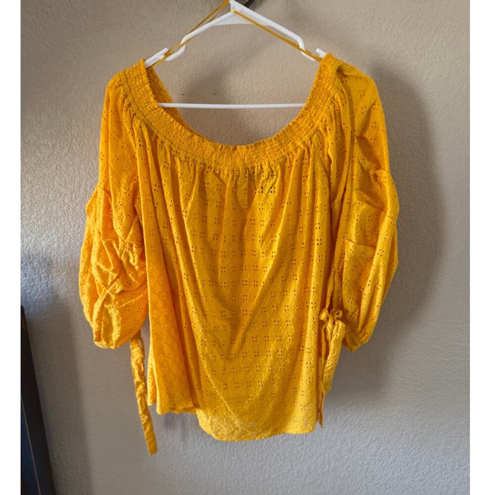 Womens top size Xl